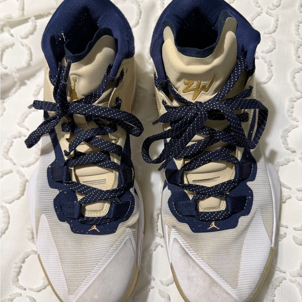 Jordan Brand (Nike) Zion 1 Navy and Cream Basketball Shoes - Picture 3 of 3